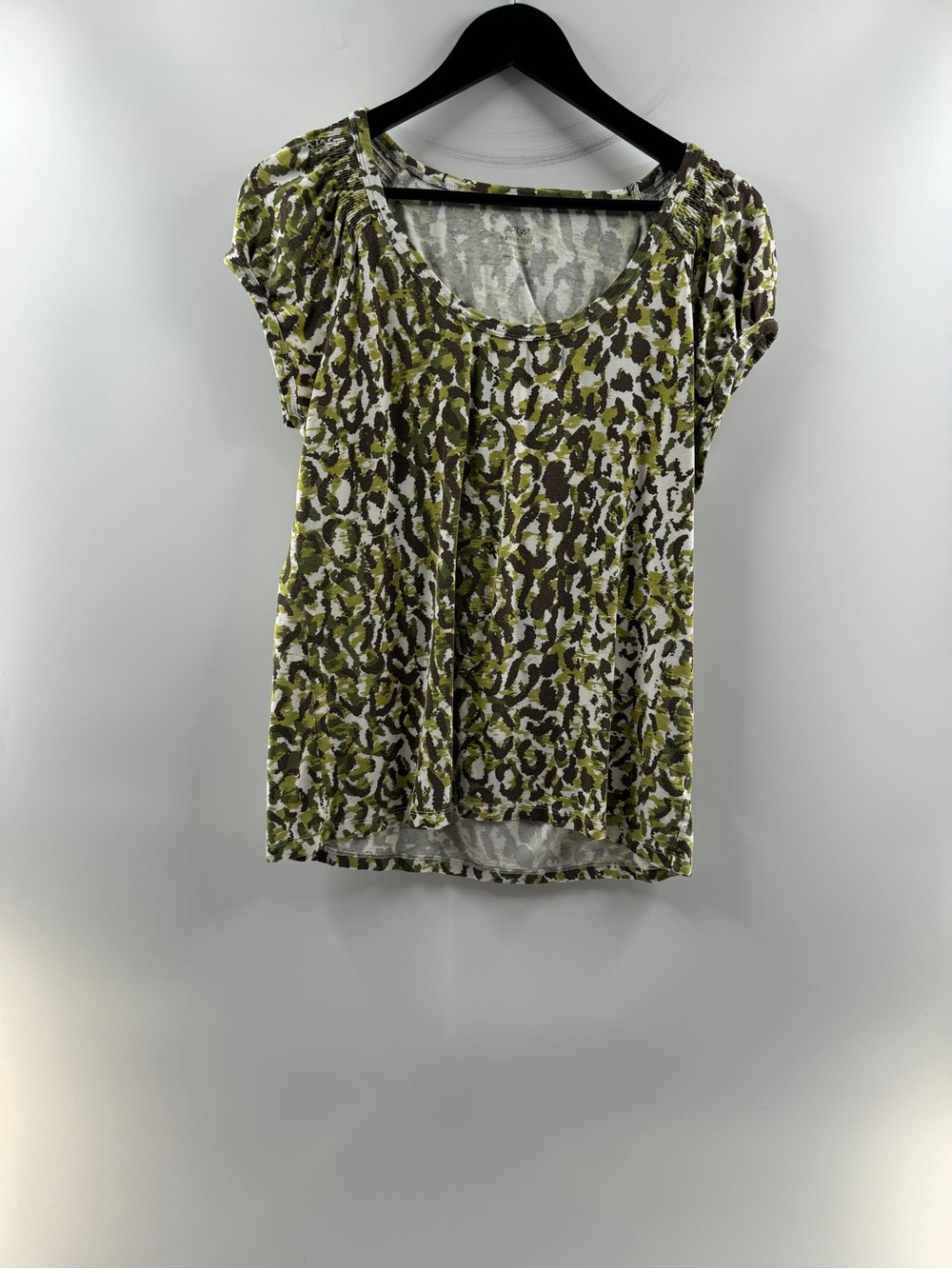 Apt. 9 Essential Scoopneck Abstract Leopard Print Top Women’s Large Green